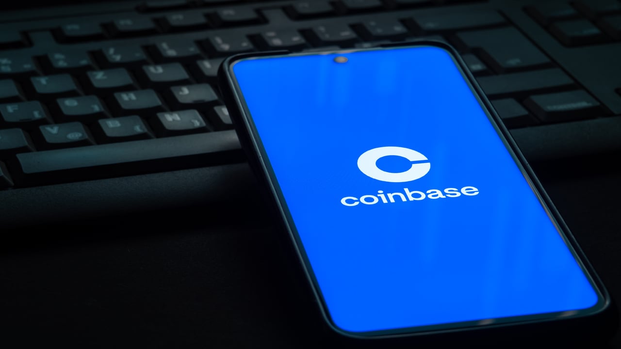 Coinbase Turns the Tide: Q3 Earnings Show Net Profit Amid Crypto Market Slump