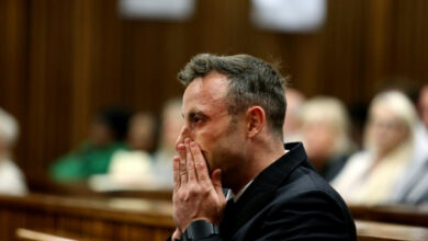 Pistorius aus Südafrika wird zehn Jahre nach dem Mord erneut auf Bewährung entlassen