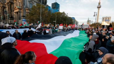 Tausende marschieren in Berlin aus Solidarität mit den Palästinensern