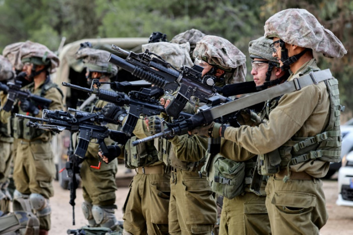 Während der Krieg weiter tobt, setzen die Verbündeten Israel unter Druck