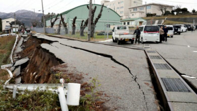 Schweres Erdbeben in Japan tötet sechs Menschen und löst Tsunami-Wellen aus
