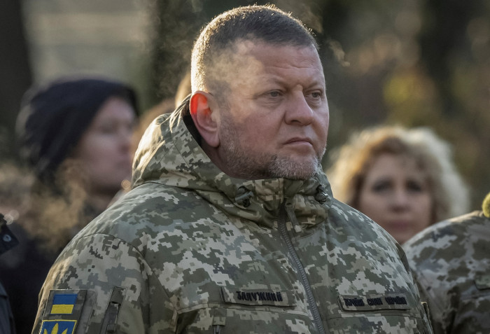 Armeechef der Ukraine „droht Entlassung“