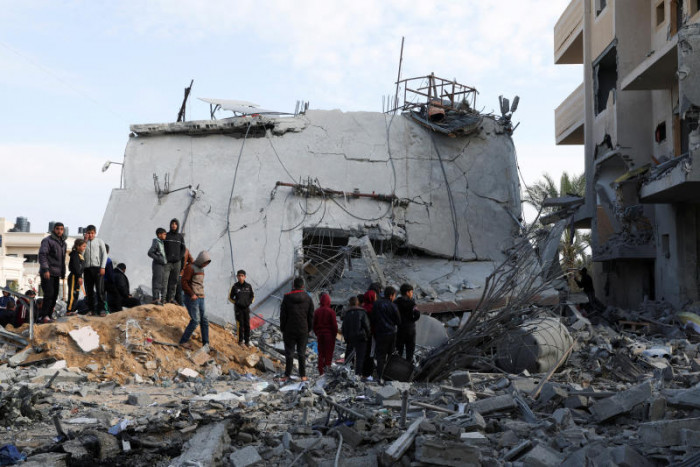 Israel bombardiert Gaza und belagert dabei das größte funktionierende Krankenhaus