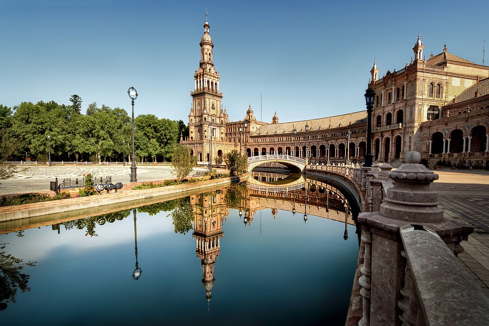 Jesus-Plakat in Sevilla soll sexualisiertes „Hassverbrechen“ sein