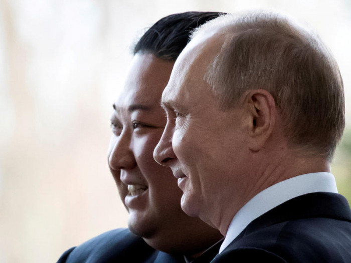 Putin schenkt Nordkoreas Kim ein in Russland hergestelltes Auto