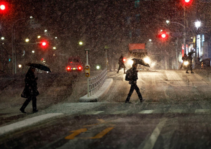 Starker Schneefall hinterlässt in Tokio mehr als 100 Verletzte