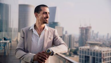 Earn Bitcoin and Solana Using This Free AI-based Trading Software