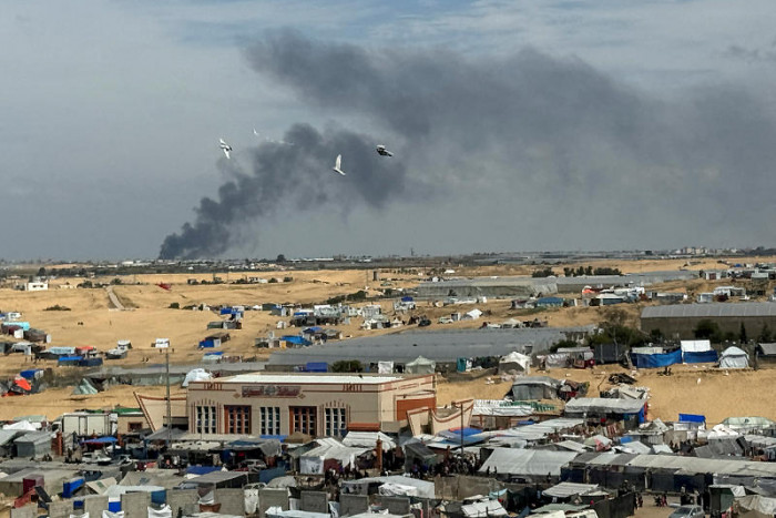 Bei israelischen Angriffen werden mindestens 29 Menschen im Gazastreifen getötet, die auf Hilfe warten