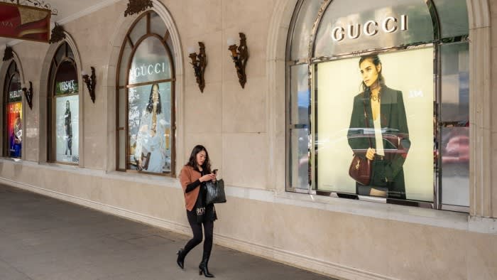 Gucci-Eigentümer Kering gibt eine seltene Gewinnwarnung für den Luxussektor heraus