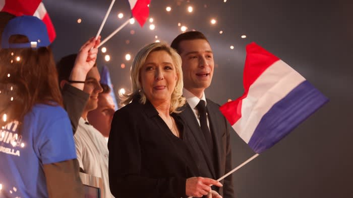 Le Pen startet Wahlkampf mit Seitenhieb auf die „autoritäre“ EU