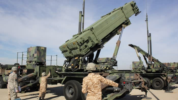 Die USA schicken Patriot-Raketen in die Ukraine, während das Pentagon Unterstützung aufbaut