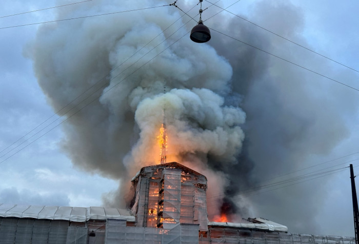 Feuer verwüstet ikonisches Wahrzeichen von Kopenhagen