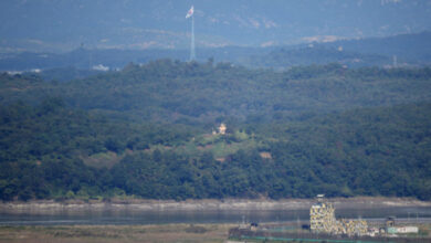 Nordkorea feuert vor Abstimmung im Süden eine ballistische Rakete ab
