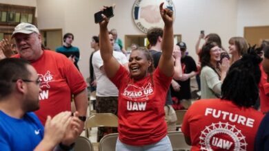 VW-Arbeiter in Tennessee stimmen für den Gewerkschaftsbeitritt und gewinnen damit die US-Arbeiterbewegung