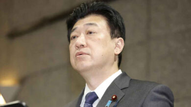 Zwei japanische Marinehubschrauber stürzen ab, eine Leiche wird gefunden, sieben werden vermisst