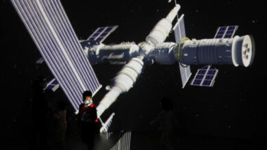 China startet Raumsonde, um Erde von der Rückseite des Mondes zu sammeln