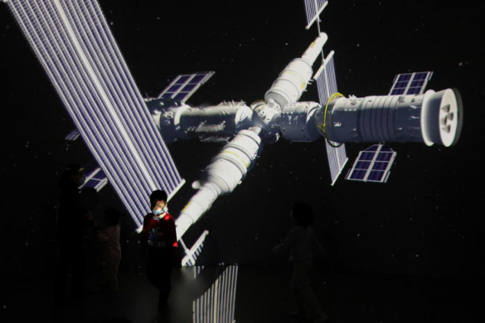 China startet Raumsonde, um Erde von der Rückseite des Mondes zu sammeln