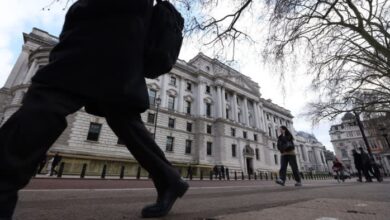 Denkfabrik warnt: „Großbritannien steuert auf Finanzierungs-Klippen zu“, warnt