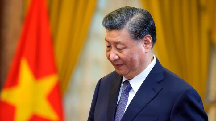 Xi Jinping und Emmanuel Macron führen Gespräche, wobei Handelsspannungen auf der Tagesordnung stehen