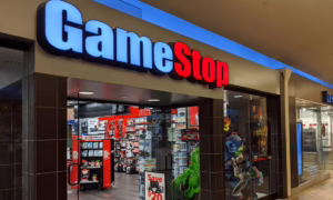 GameStop prüft Einstieg in Kryptowährungen: Chancen oder Risiken?