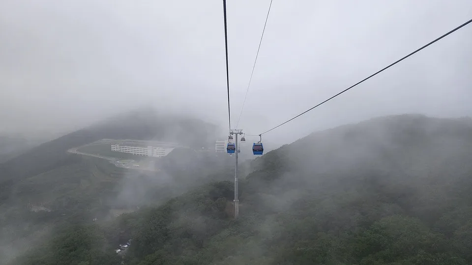 Ethereum im Spannungsfeld: Hohe Transaktionszahlen trotz stagnierender Kurse