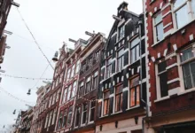 Erste Reise-Geschenkkarten mit Kryptowährungen in Amsterdam verfügbar