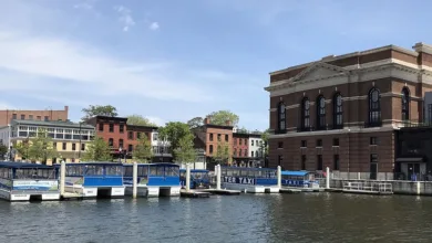 Kryptomarkt unter Druck: Bitcoin fällt auf 100.000 Dollar