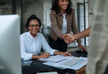 Strategy Inc. bleibt im Nasdaq-100 trotz Bitcoin-Herausforderungen