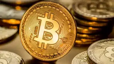 Kryptomärkte im Umbruch: Bitcoin kämpft gegen Goldrally