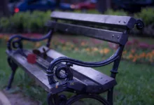 Tarifrichter warten auf Entscheidung: Risiken für Bitcoin steigen