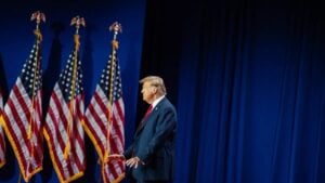 Zollverschärfungen: Bitcoin-Kurs verliert drastisch an Wert