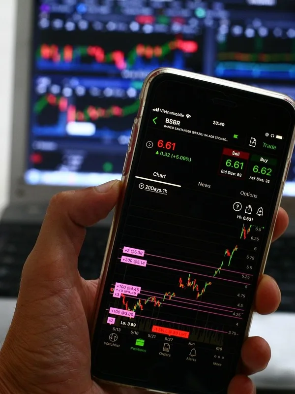 XRP im Spannungsfeld: Regulierung und Marktgerüchte