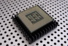 X integriert Handelsfunktionen für Aktien und Krypto direkt im Feed