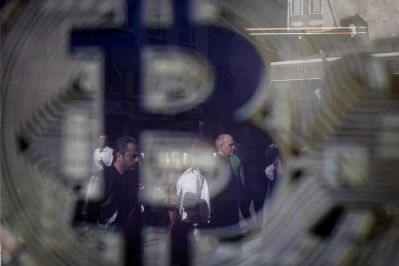 Aktuelle Entwicklungen: Bitcoins Herausforderungen durch Fed-Zinsen und Claude's Mythos