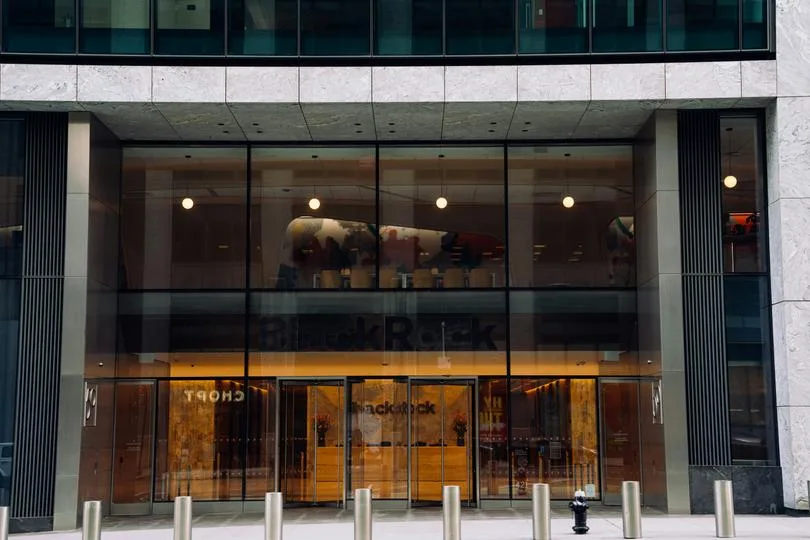 BlackRock und Fidelity etablieren heimlich Bitcoin-ETFs als Duopol